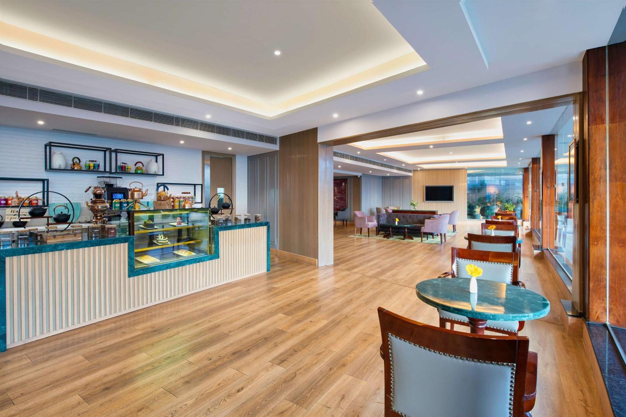 Radisson Blu Resort دارامشالا المظهر الخارجي الصورة