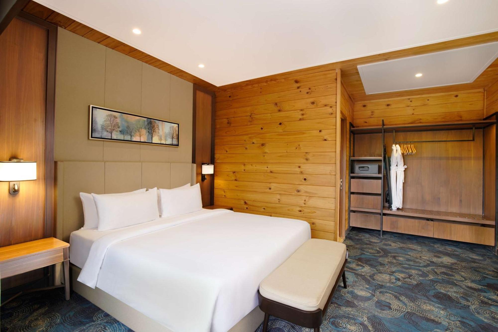 Radisson Blu Resort دارامشالا المظهر الخارجي الصورة