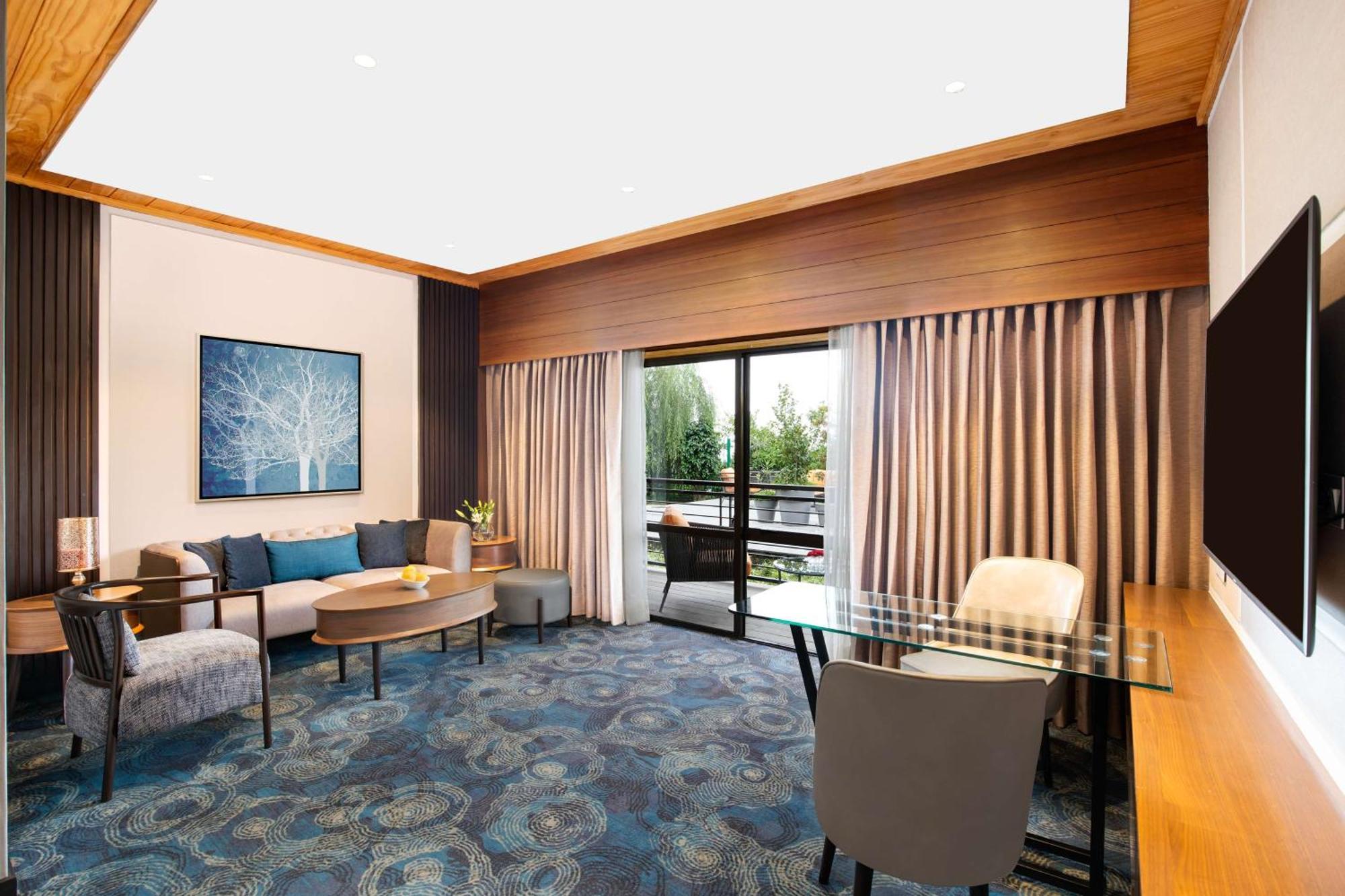 Radisson Blu Resort دارامشالا المظهر الخارجي الصورة